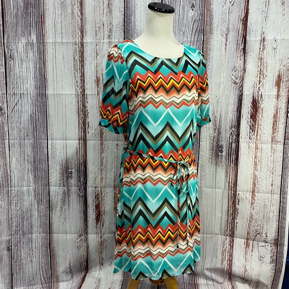 Rachel Kate Dresses & Skirts - Rachel Kate Blue and Orange Chevron Shift Mini Dress Short Sleeve Size M #4029